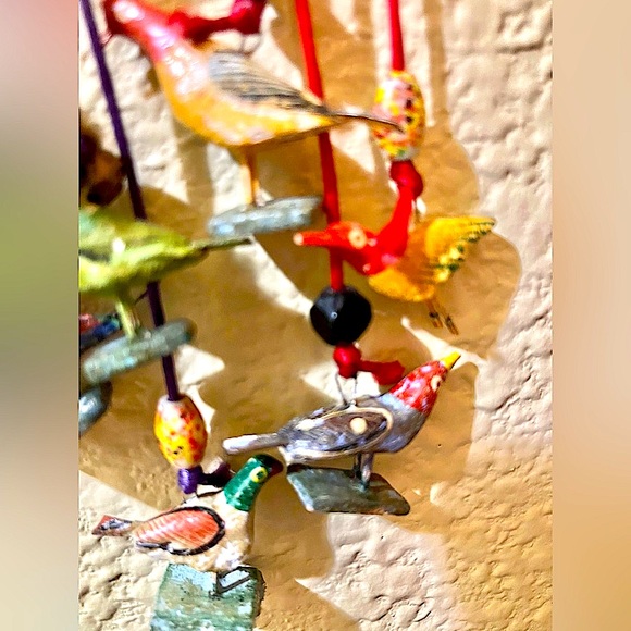 wood birds folk art necklace vtg 00AK hand-painted beaded adjustable satin cord - Picture 6 of 12